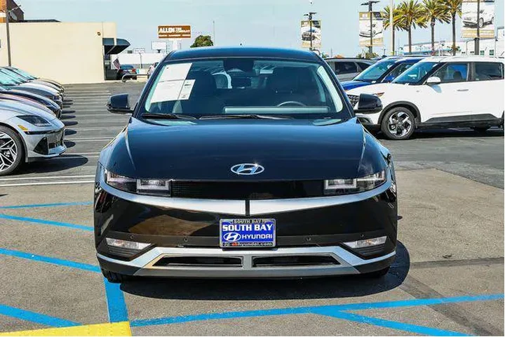 $24498 : Hyundai IONIQ 5 2023 SEL 4dr image 2