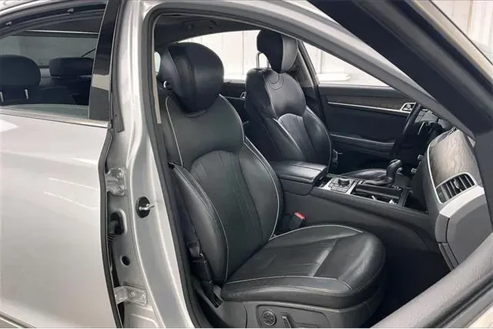 $13990 : Genesis G80 2017 3.8 4dr Sed image 7