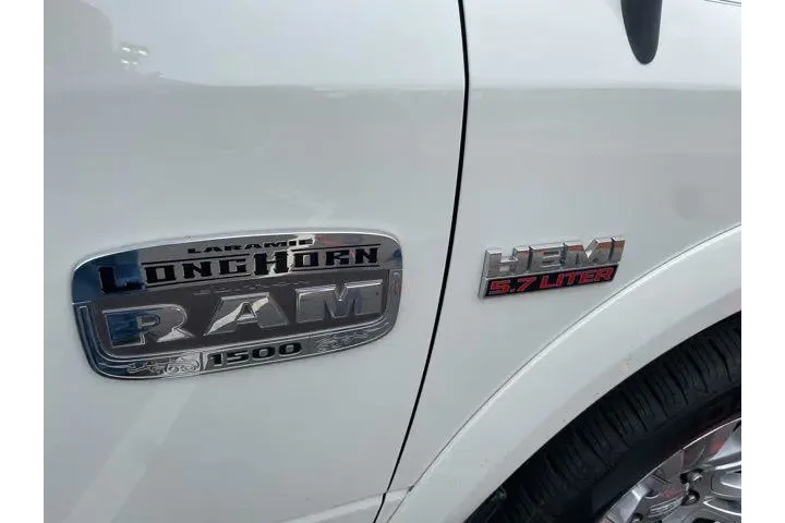 $31992 : Ram 1500 2017 4x4 Laramie Li image 3