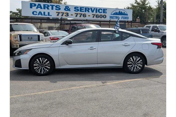 $20899 : Nissan Altima 2024 2.5 SV 4d image 7