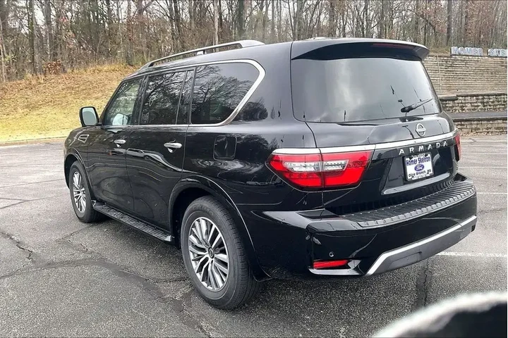 $36041 : Nissan Armada 2023 4x2 SL 4d image 3