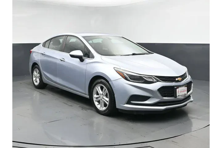 $7952 : Chevrolet Cruze 2017 LT Auto image 2