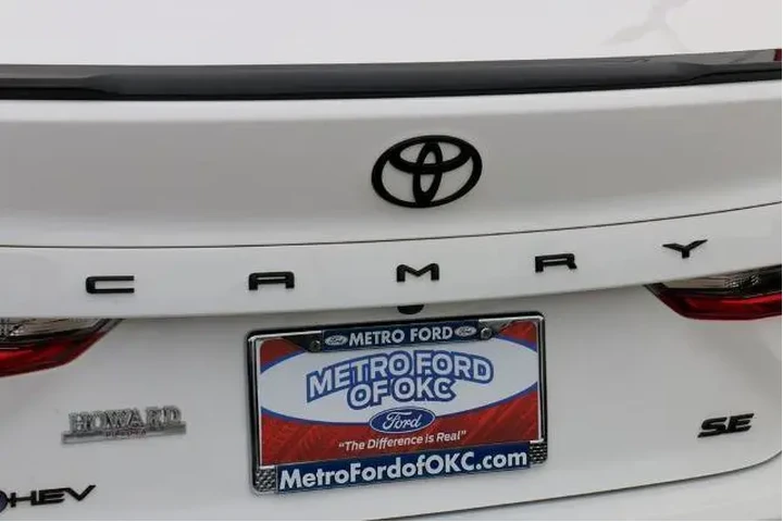 $36995 : Toyota Camry 2026 SE 4dr Sed image 8