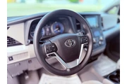 Toyota Sienna en Miami