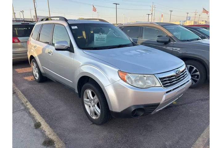 $8980 : 2009 Forester 2.5X image 1