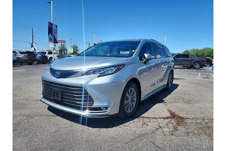 $28997 : Toyota Sienna 2021 XLE 7-Pas image 6