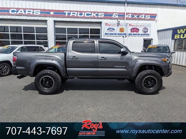 2016 Tacoma Limited 4WD Truck image 2