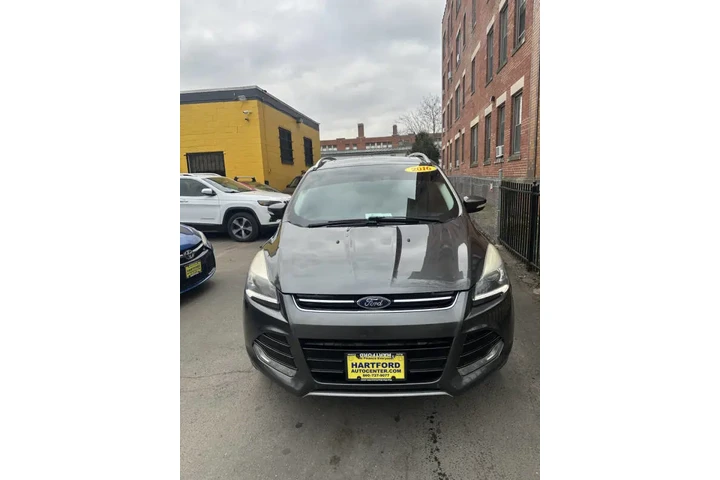 $7999 : 2016 Escape Titanium image 3