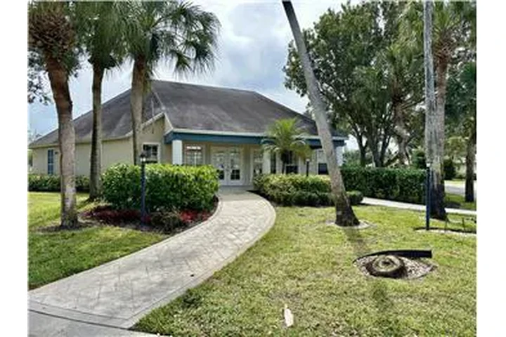 $2295 : Rental property with 2 bedro image 8