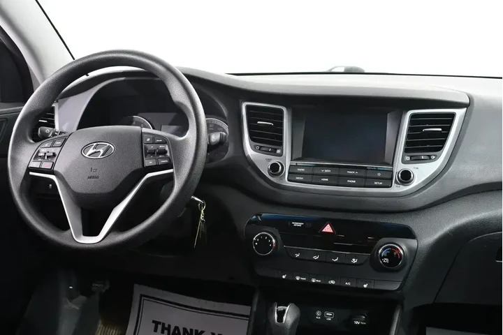 $10955 : Hyundai TUCSON 2018 AWD SE 4 image 8