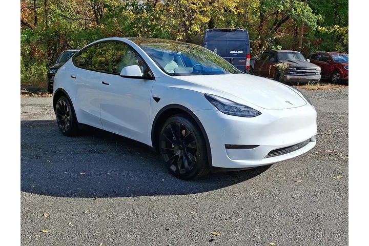 $24319 : Tesla Model Y 2021 AWD Long image 7