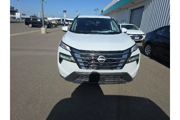$21500 : Nissan Rogue 2024 SV 4dr Cro image 2