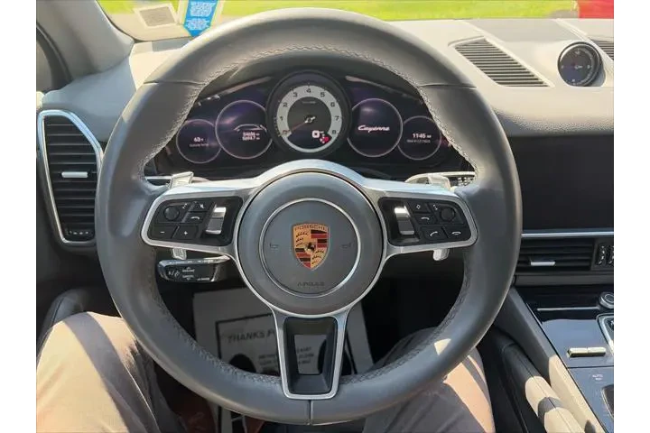 $60 : Porsche Cayenne 2023 AWD Pla image 5