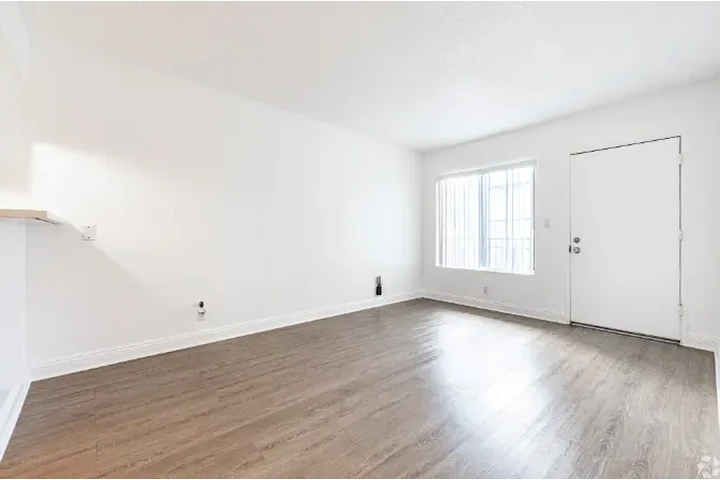 $2250 : 2 Recámaras Acogedoras image 2