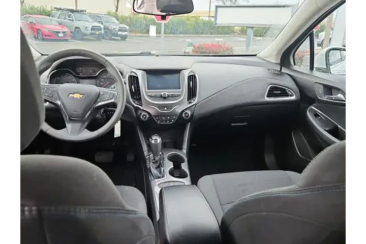 $7500 : Chevrolet Cruze 2017 LT Auto image 10