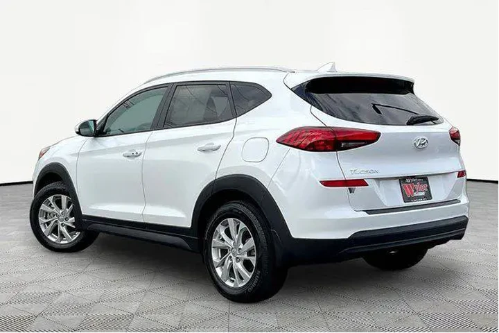 $22269 : Hyundai TUCSON 2021 Value 4d image 4