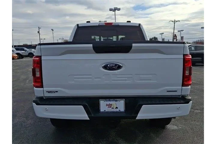 $37854 : Ford F-150 2022 4x4 XLT 4dr image 5