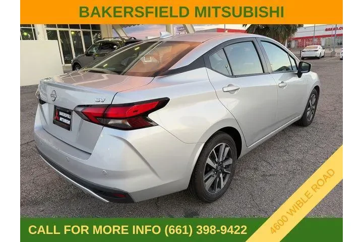 $16817 : Nissan Versa 2023 SV 4dr Sed image 5