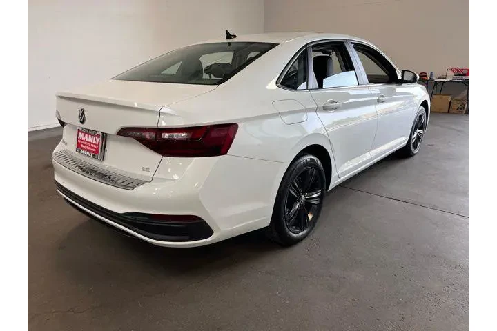 $20553 : Volkswagen Jetta 2023 SE 4dr image 3