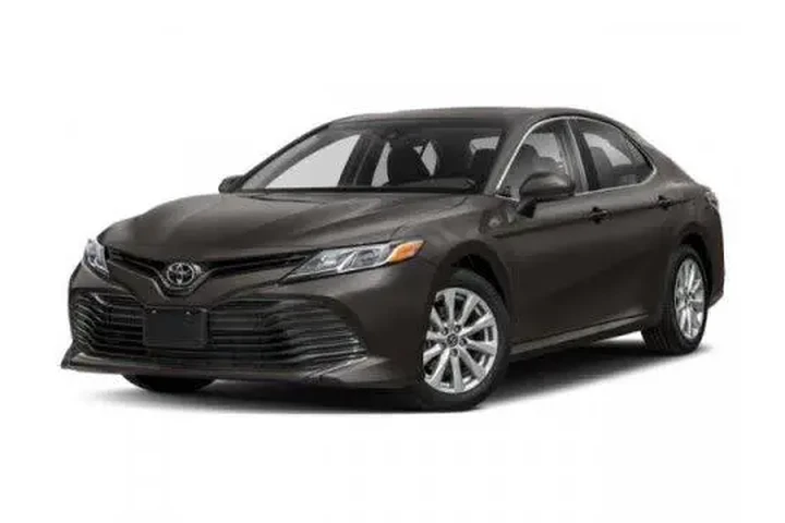 $14977 : Toyota Camry 2018 LE 4dr Sed image 1