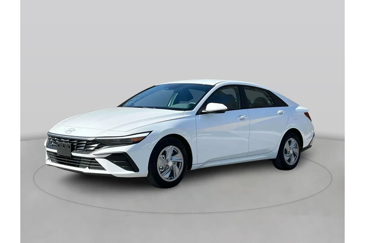 $15920 : Hyundai ELANTRA 2025 SE 4dr image 2