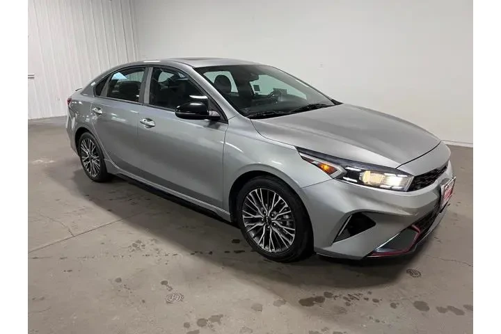 $17547 : Kia Forte 2023 GT-Line 4dr S image 1