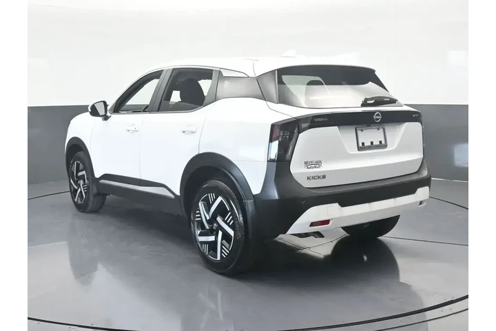 $19991 : Nissan Kicks 2025 SV 4dr Cro image 4