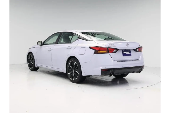 $23998 : Nissan Altima 2023 2.5 SR 4d image 2