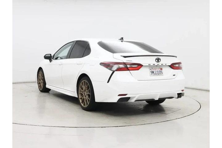 $25998 : Toyota Camry 2024 SE 4dr Sed image 2