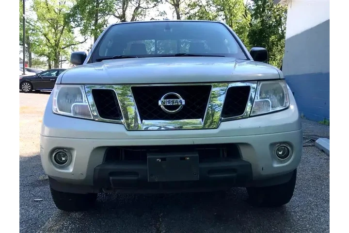 $13375 : 2013 Frontier image 6