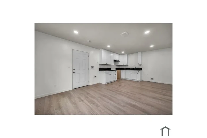 $2400 : Renta departamentos South LA image 7