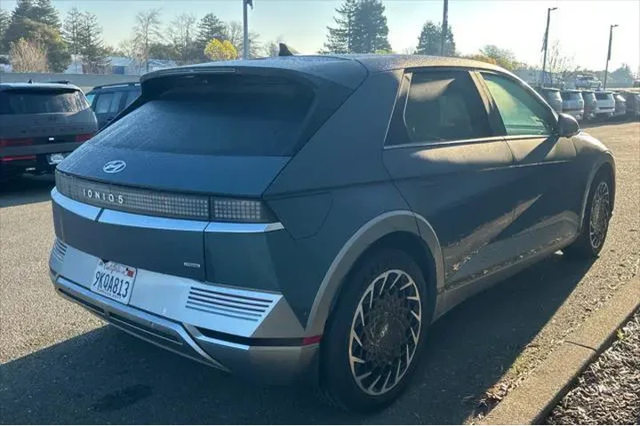 $34990 : Hyundai IONIQ 5 2024 AWD Lim image 3