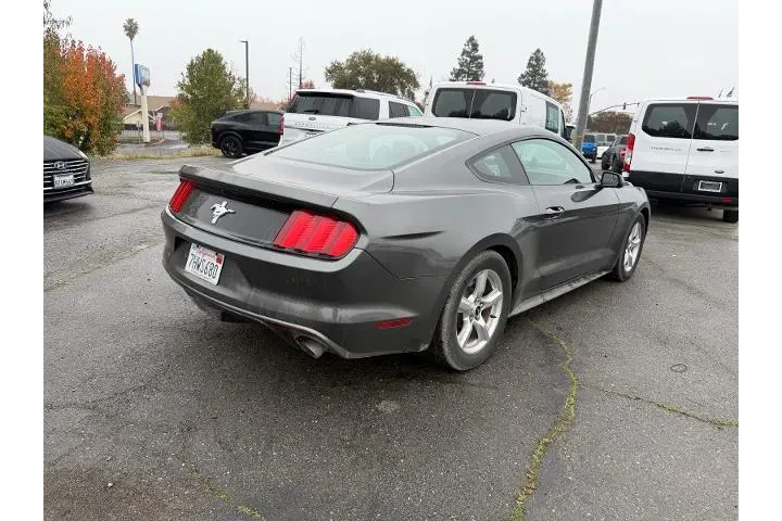 $18250 : Ford Mustang 2015 V6 2dr Fas image 5
