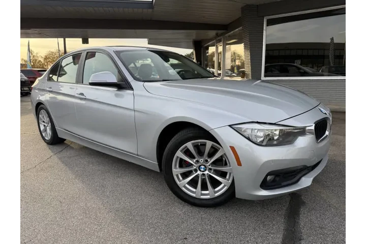 $10850 : 2017 BMW 3 Series 320i image 9