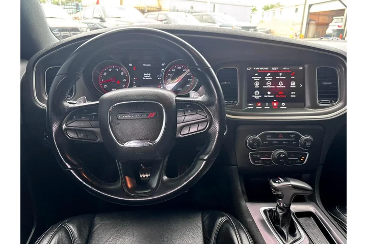 2022 Charger R/T image 8