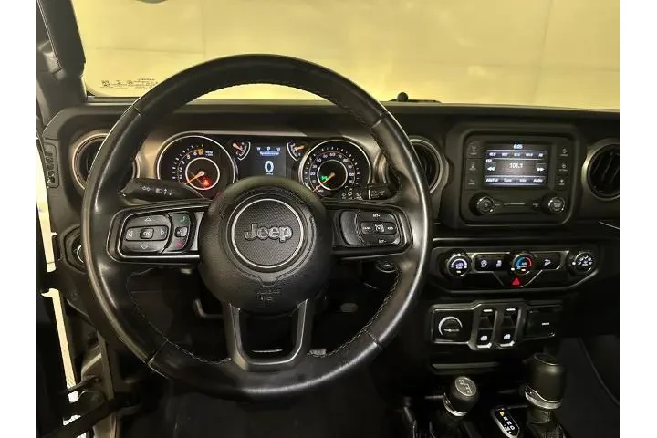 $17900 : Jeep Wrangler 2020 4x4 Sport image 7