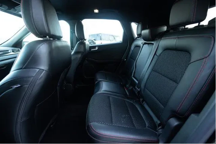 $32999 : Ford Escape Hybrid 2025 AWD image 8