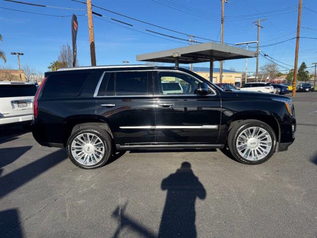 $31998 : 2017 Escalade Platinum image 9