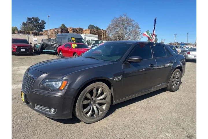 $12599 : 2014 300 S image 4