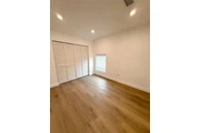 $800 : charming HOME ..Miami, FL thumbnail