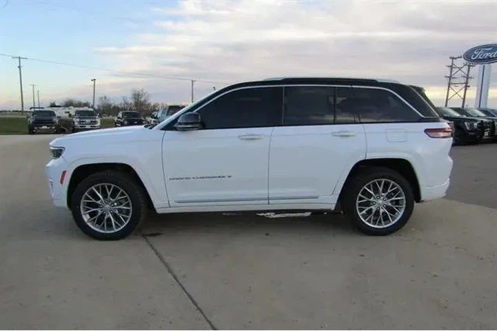 $30950 : Jeep Grand Cherokee 2022 4x4 image 8