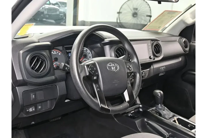 $23245 : Toyota Tacoma 2022 4x2 SR5 4 image 10