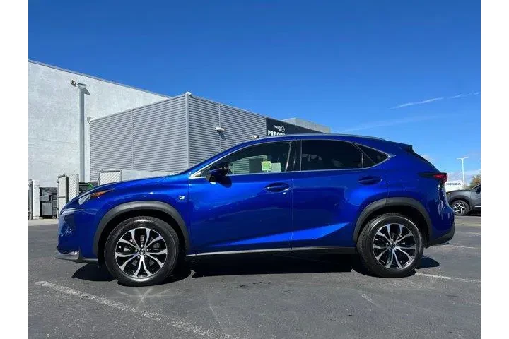 $27997 : Lexus NX 200t 2017 4dr Cross image 3