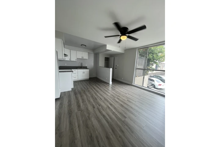 $1850 : Apartamento de 1 Recamara! image 8