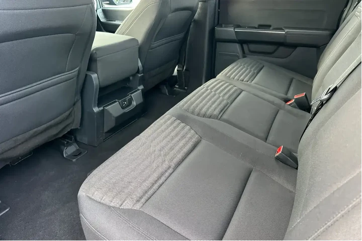 $37759 : Ford F-150 2023 4x4 XL 4dr S image 4