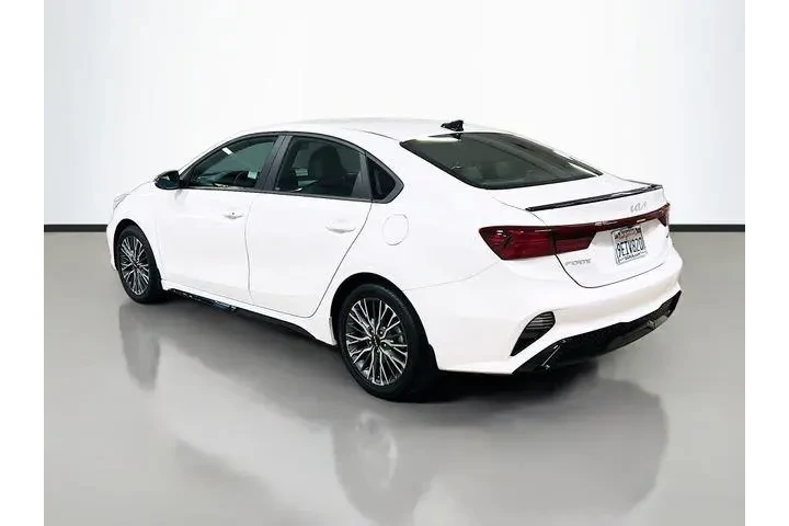 $18766 : Kia Forte 2023 GT-Line 4dr S image 5