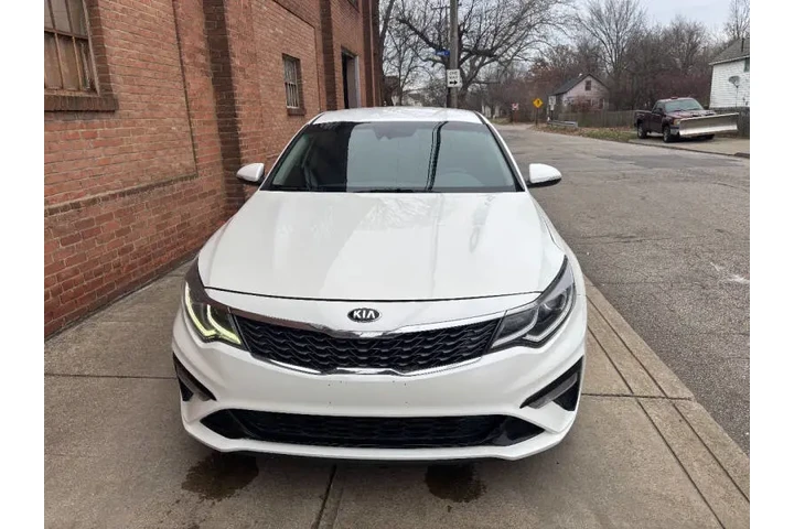 $14500 : 2020 Optima LX image 3
