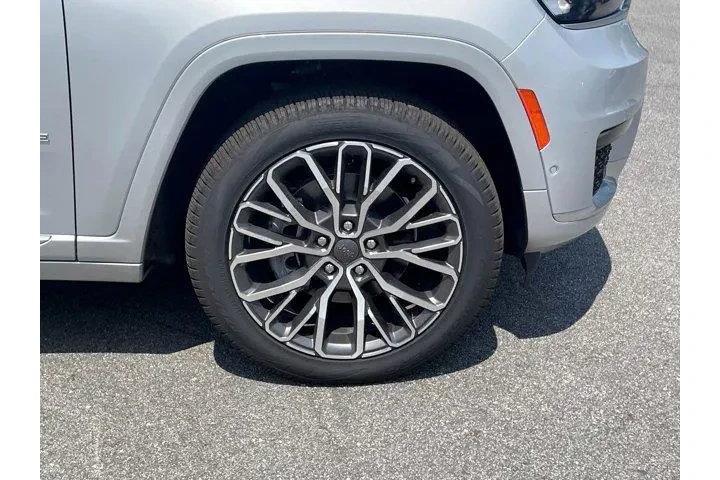 $45999 : Jeep Grand Cherokee L 2021 4 image 6