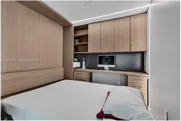 $4900 : Rental property with 1 bedro image 4