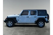 $33500 : Jeep Wrangler 2023 4x4 Willy thumbnail